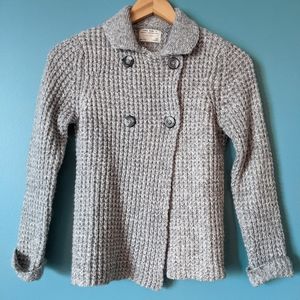 Lovely grey buttoned sweater